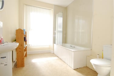 3 bed flat, 9 Seaton Avenue, Mutley, Plymouth, PL46QJ - Image 7